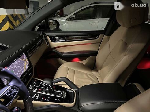 Porsche Cayenne 2018 - фото 30