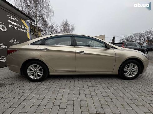 Hyundai Sonata 2010 - фото 16
