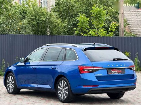 Skoda Superb 2022 - фото 6