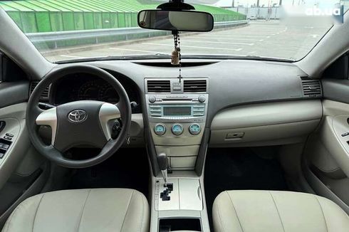 Toyota Camry 2008 - фото 13