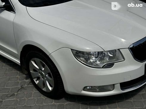 Skoda Superb 2012 - фото 7