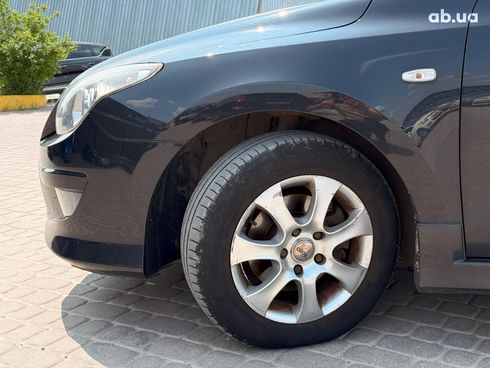 Hyundai i30 2010 черный - фото 10