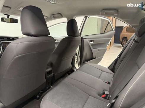 Toyota Corolla 2017 - фото 24