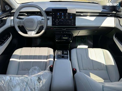 Honda e:NP2 2025 - фото 18