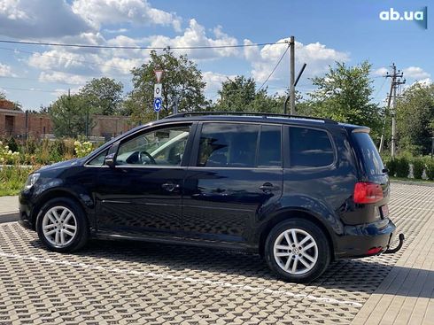 Volkswagen Touran 2010 - фото 23