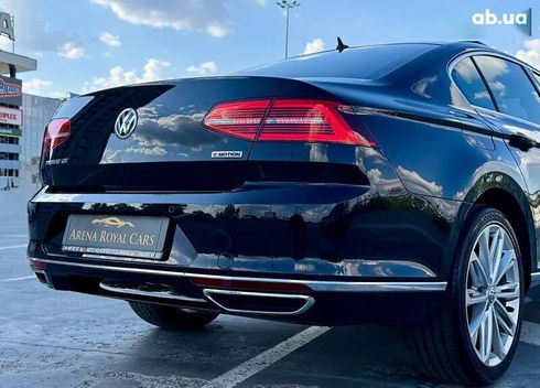 Volkswagen Passat 2018 - фото 14