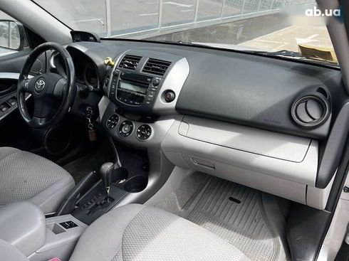 Toyota RAV4 2007 - фото 10