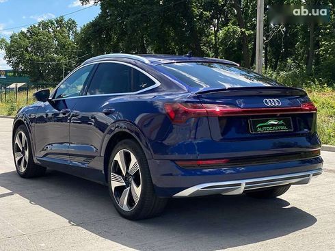 Audi E-Tron 2021 - фото 11