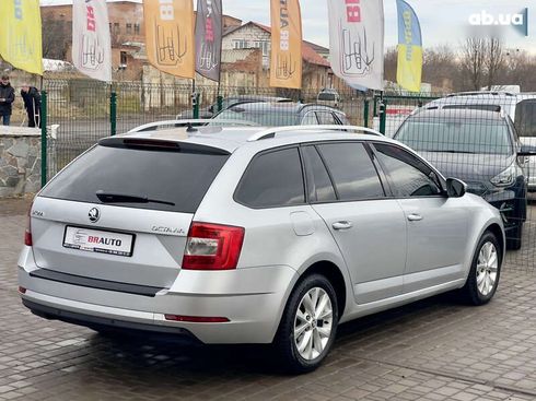 Skoda Octavia 2017 - фото 28