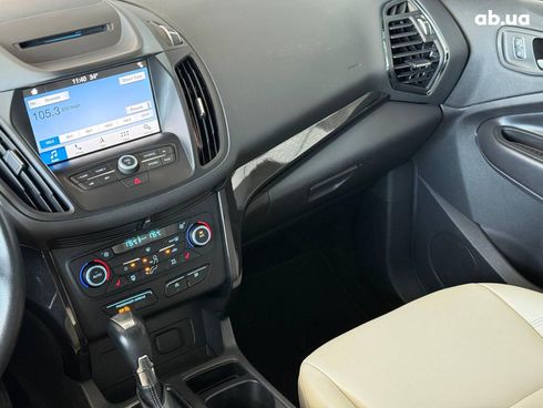 Ford Escape 2018 белый - фото 28