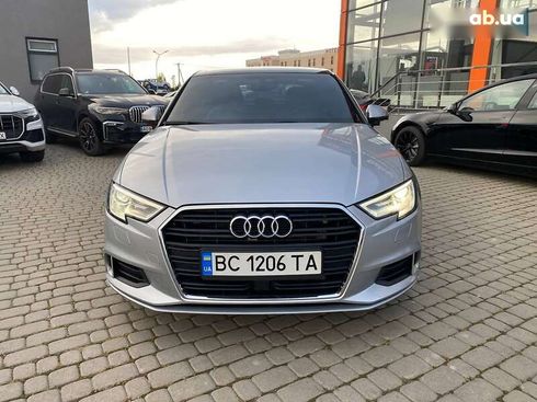 Audi A3 2018 - фото 2