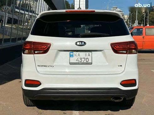 Kia Sorento 2019 - фото 8