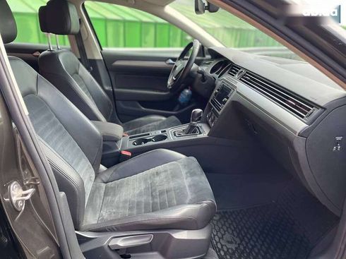 Volkswagen Passat 2018 - фото 25