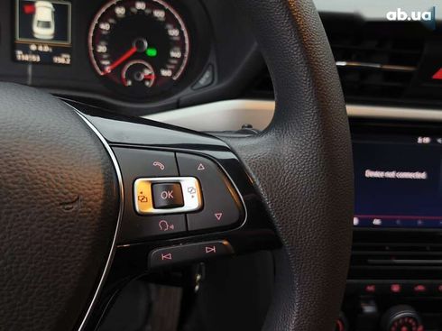 Volkswagen Passat 2020 - фото 18