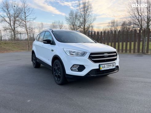 Ford Kuga 2017 белый - фото 18