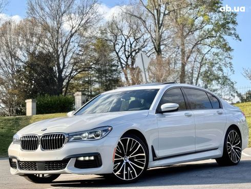 BMW 7 серия 2016 белый - фото 3