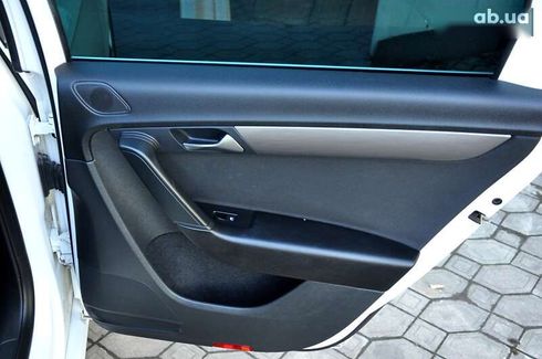Volkswagen Passat 2011 - фото 22