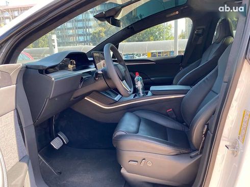Tesla Model X 2023 - фото 10