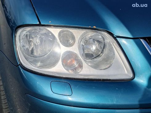 Volkswagen Touran 2005 синий - фото 4
