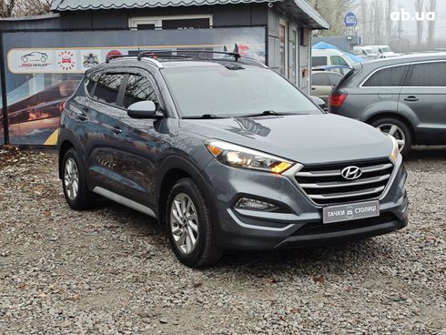 Hyundai Tucson 2017 серый - фото 3