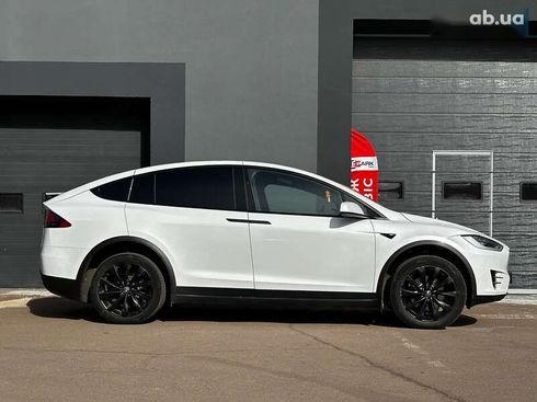 Tesla Model X 2018 - фото 10