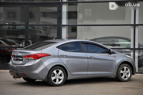 Hyundai Elantra 2013 - фото 4