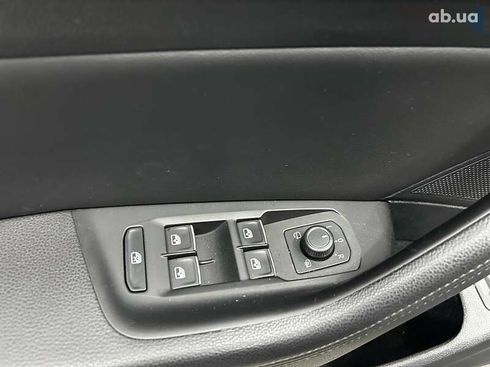 Volkswagen Passat 2018 - фото 28