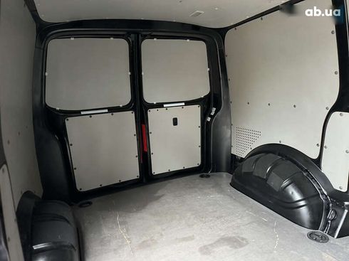 Volkswagen Transporter 2020 - фото 25