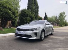 Продажа б/у Kia K5 2016 года - купить на Автобазаре