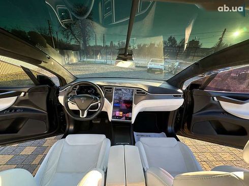 Tesla Model X 2017 - фото 30