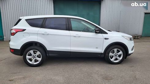 Ford Kuga 2017 - фото 11
