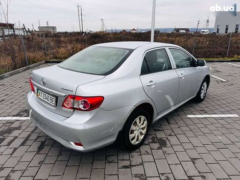 Toyota Corolla 2012 - фото 8