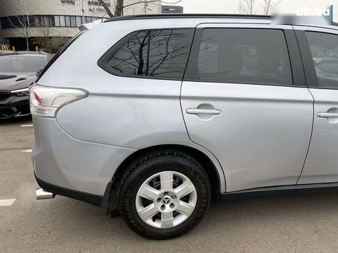 Mitsubishi Outlander 2012 - фото 7