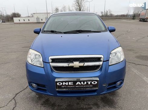 Chevrolet Aveo 2010 - фото 3