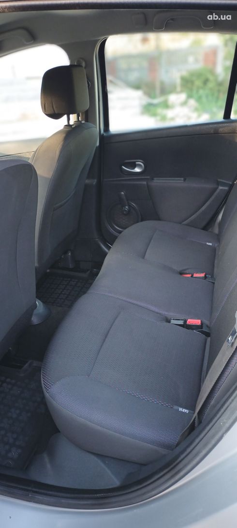 Renault Clio 2008 серебристый - фото 5