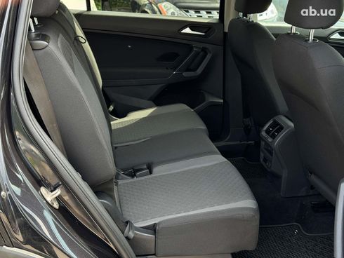 Volkswagen Tiguan 2019 черный - фото 23