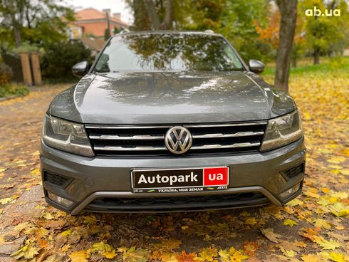 Volkswagen Tiguan 2017 серый - фото 3