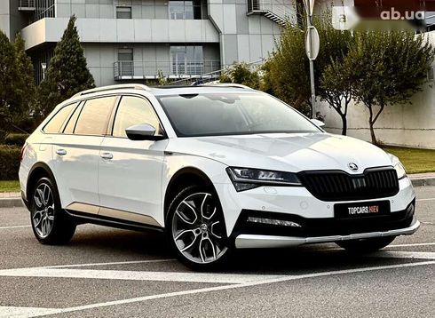 Skoda Superb 2020 - фото 4