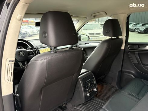 Volkswagen Touareg 2015 черный - фото 50