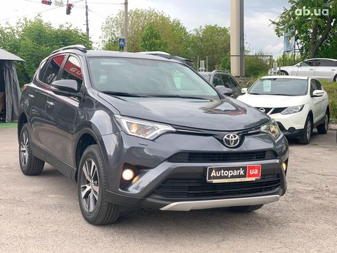 Toyota RAV4 2016 серый - фото 3