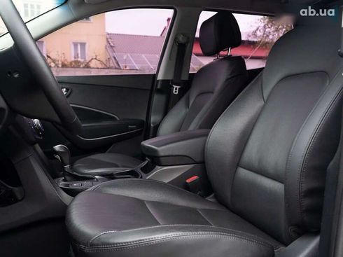 Hyundai Santa Fe 2012 - фото 17