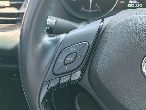 Toyota C-HR 2018 синий - фото 25