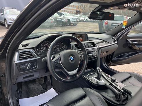 BMW 3 серия 2015 черный - фото 31
