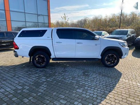 Toyota Hilux 2016 - фото 8