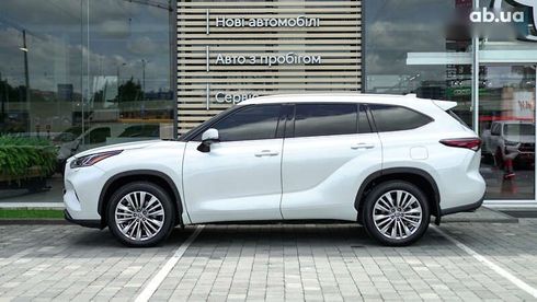 Toyota Highlander 2024 - фото 3