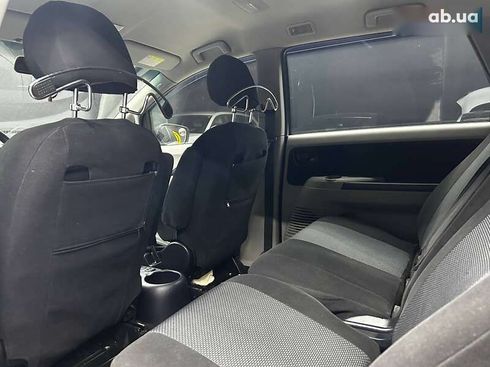 Mitsubishi Grandis 2008 - фото 16