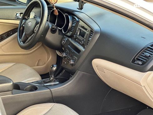 Kia Optima 2012 белый - фото 16