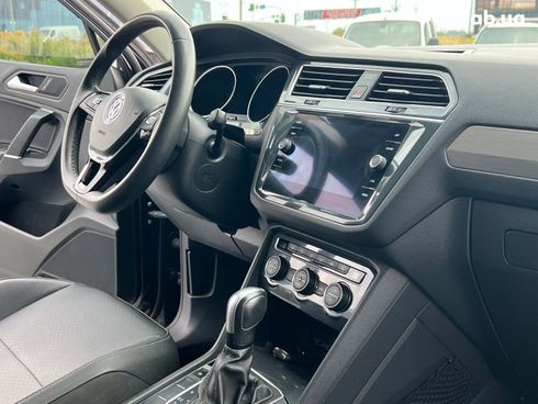 Volkswagen Tiguan 2019 черный - фото 37