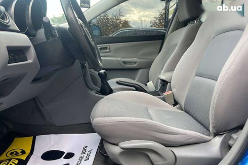 Mazda 3 2004 - фото 9