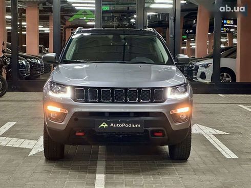 Jeep Compass 2017 - фото 11